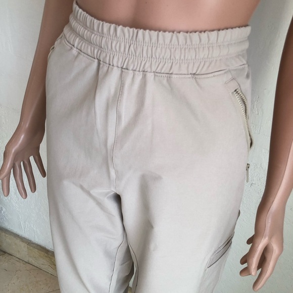 Old Navy Tan/Khaki Joggers Stretch-tech Sweatpants Women’s Size M Quick Dry - Picture 5 of 16
